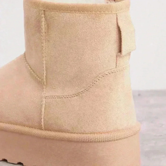 Mocha Brown Fashionable Women's Mini Platform Boots - Picture 5 of 5